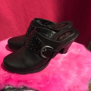 Euro soft leather clogs Size 8